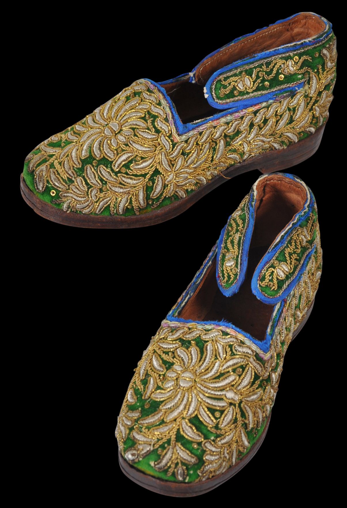 Fine Pair of Straits Chinese Flower Girl's Wedding Slippers - Michael  Backman Ltd