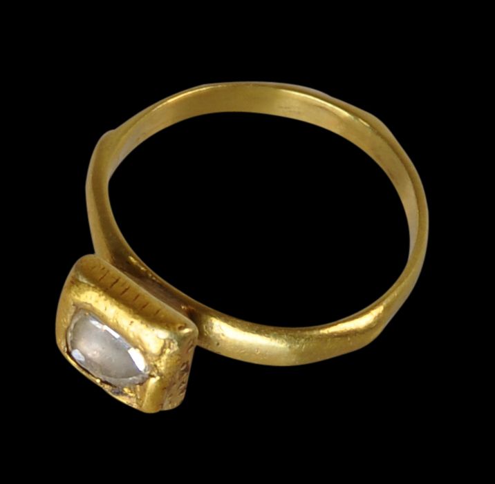 Ancient Indian Diamond Gold Ring - Michael Backman Ltd